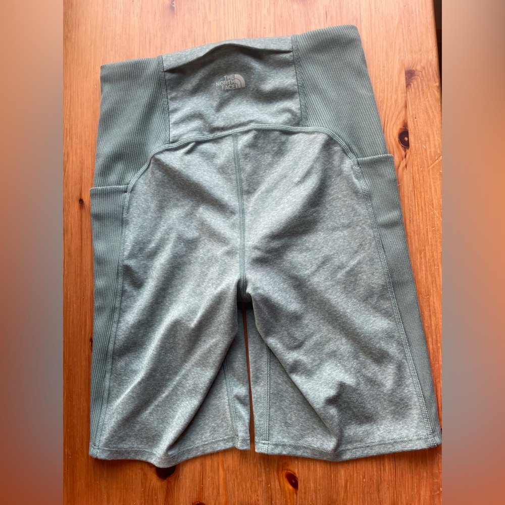 The North Face Biker Shorts - Picture 5 of 6